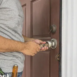 Central Locksmith Store Ballwin, MO 636-223-4236 - locks-replace-01